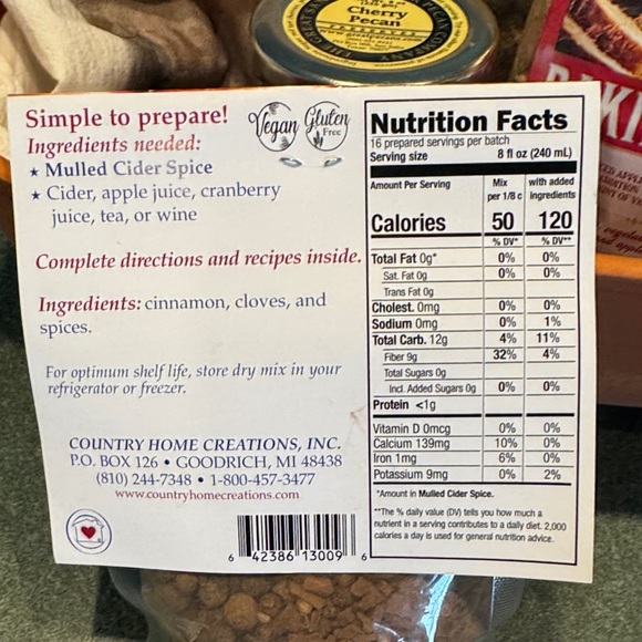 Apple Bread Baking Set with Terracotta Pan - Picture 3 of 10